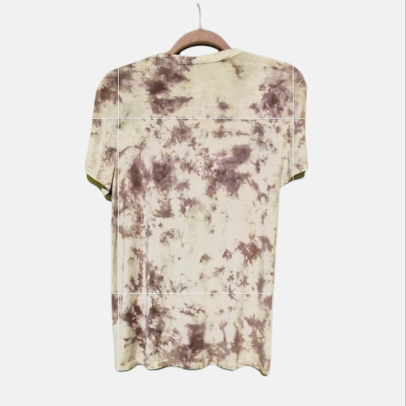 Soft & Sexy Purple tie dye tee shirt. Cute tie up front. - Picture 2 of 5